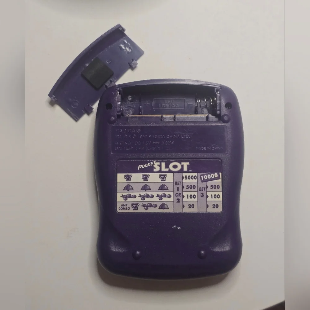 Vintage 1997 Radica Pocket Slot Electronic Handheld Game TESTED [ Read Details ]
